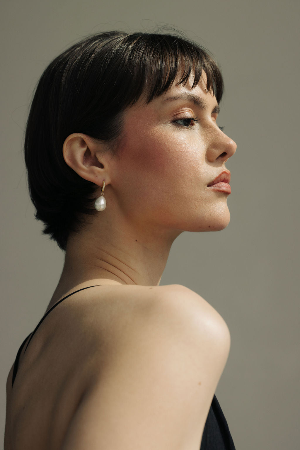 Créoles Emma nacres roses ou blanches-3